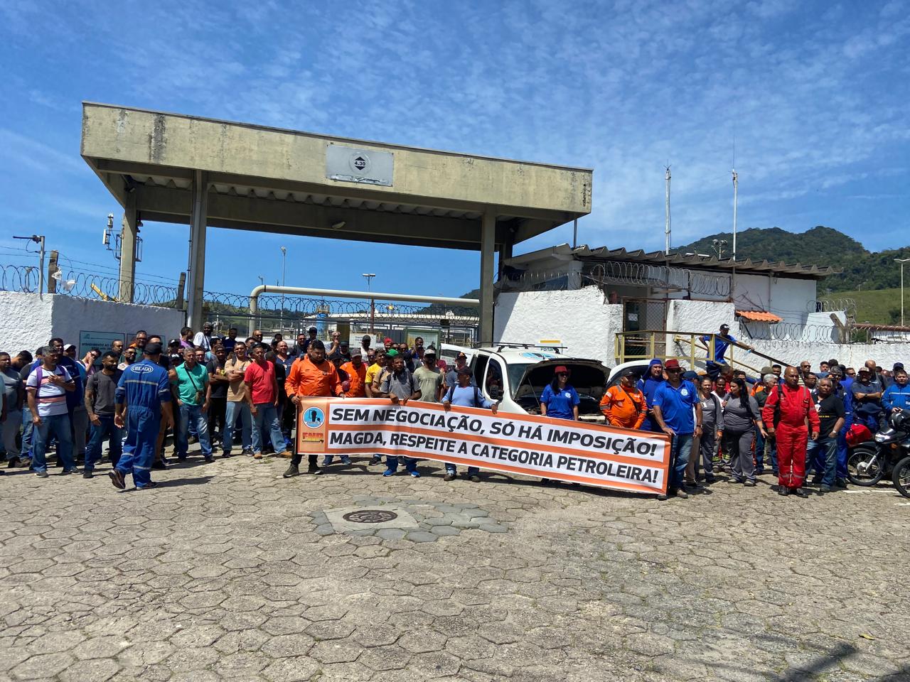 Sintricom apoia novo ato dos Petroleiros no Tebar
